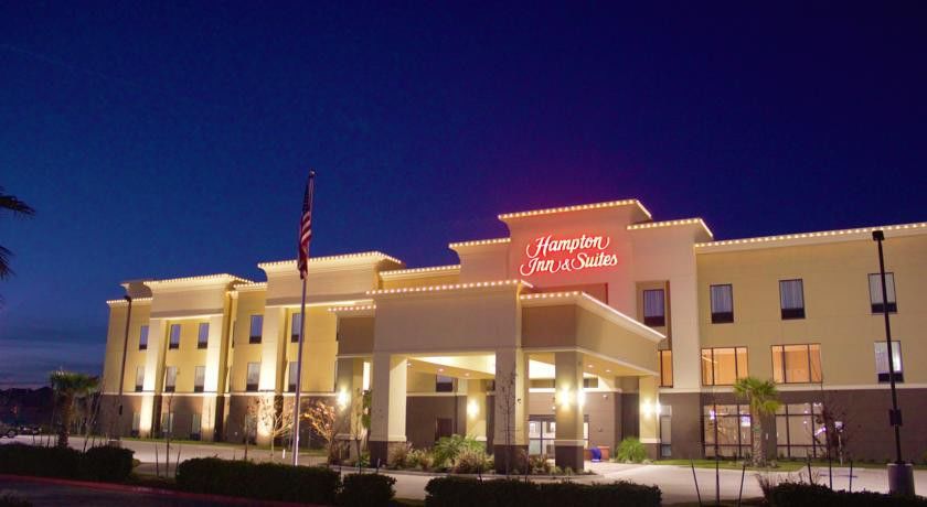 Comfort Inn & Suites Hutchinson Exterior foto